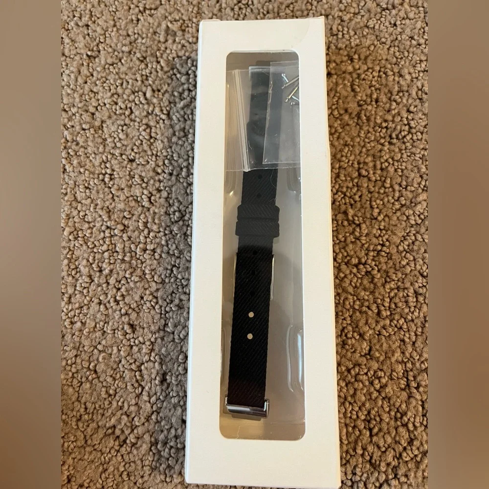 Two brand new fitness bands ⌚️😊size small